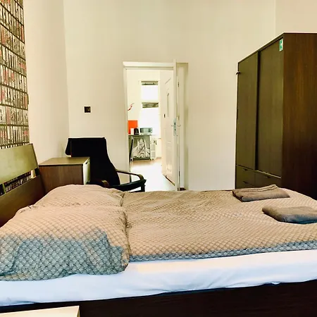 Close To Main Square Apartament